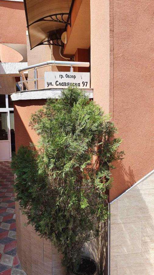 Marianas Guesthouse Obzor Esterno foto