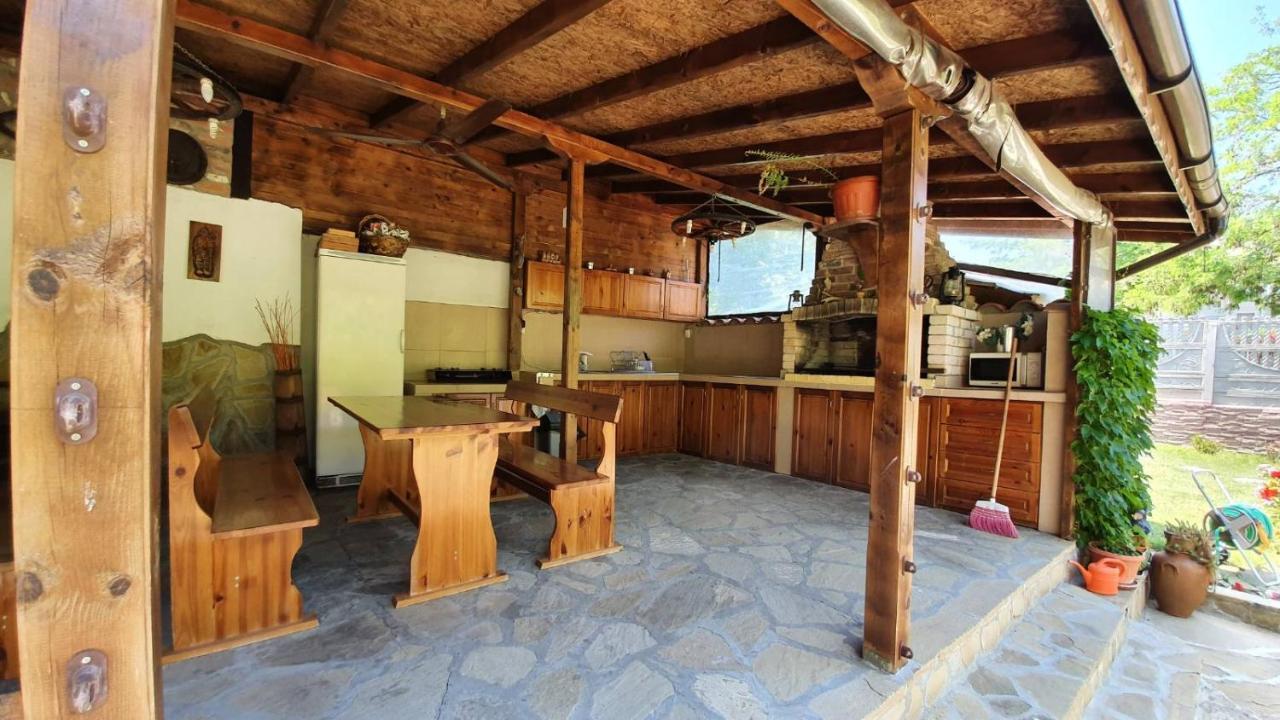 Marianas Guesthouse Obzor Esterno foto