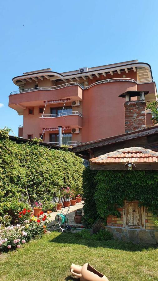 Marianas Guesthouse Obzor Esterno foto