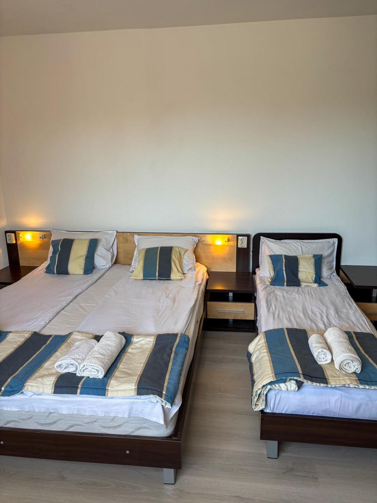 Marianas Guesthouse Obzor Esterno foto