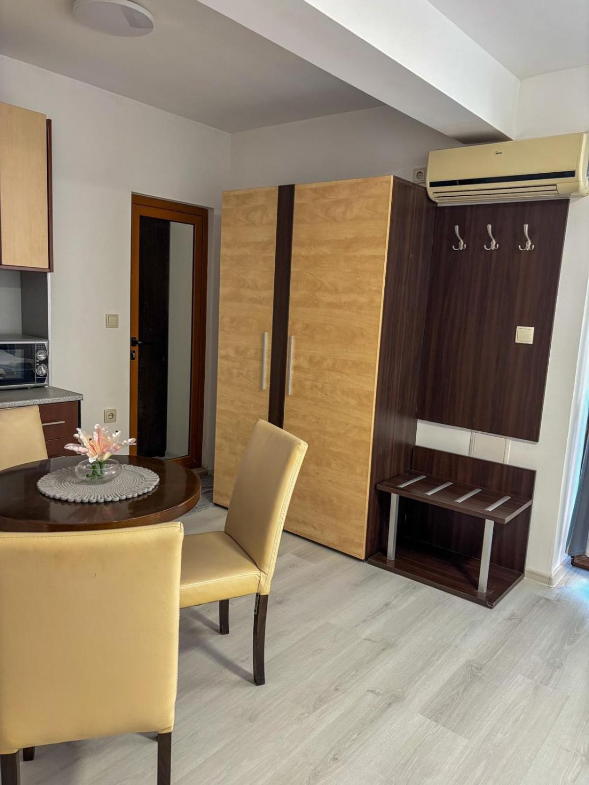 Marianas Guesthouse Obzor Esterno foto