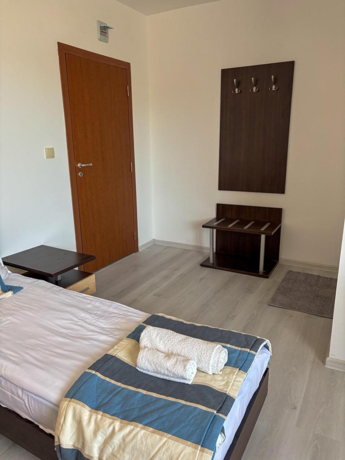 Marianas Guesthouse Obzor Esterno foto