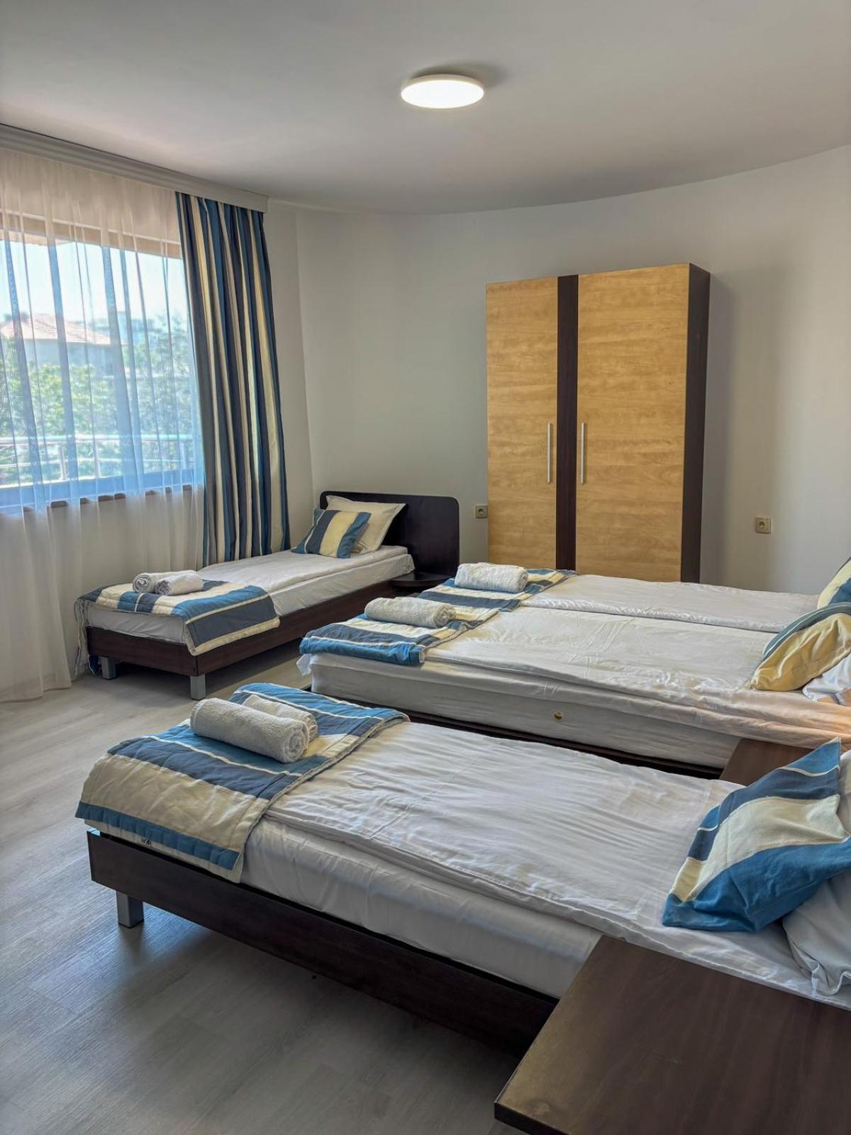 Marianas Guesthouse Obzor Esterno foto