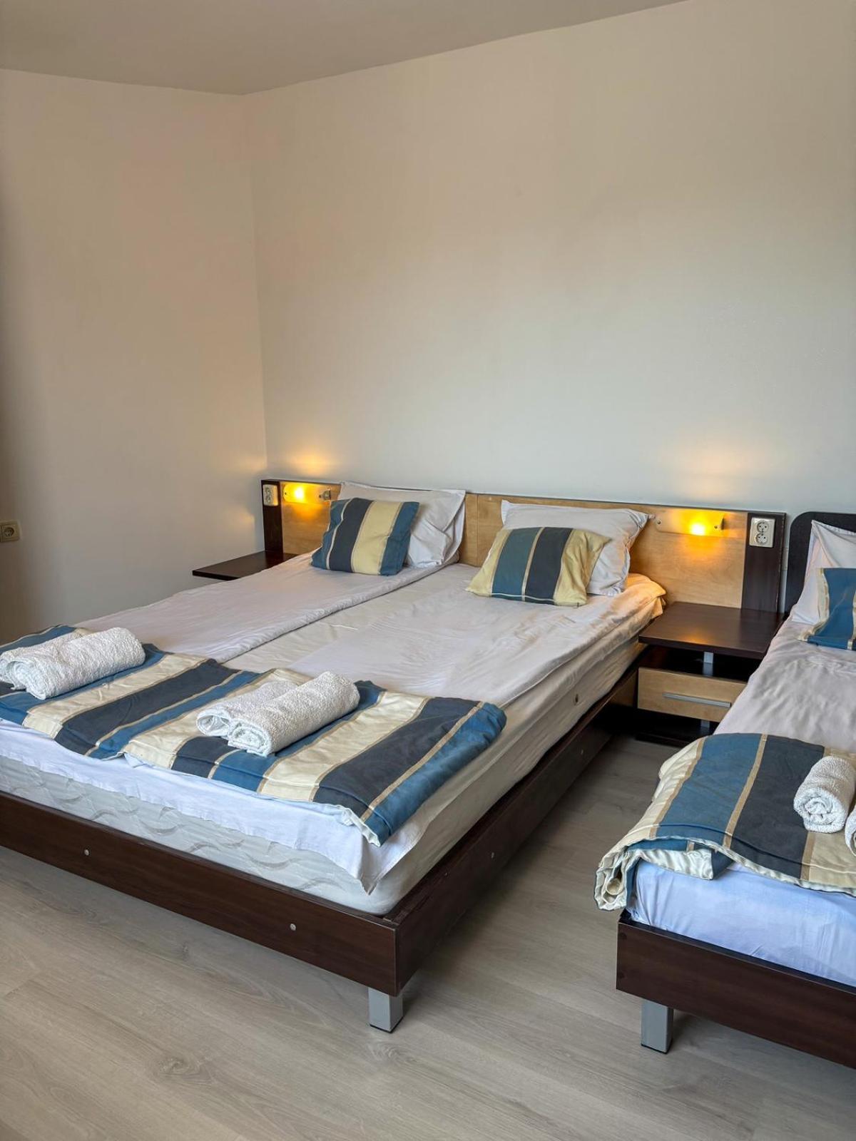 Marianas Guesthouse Obzor Esterno foto