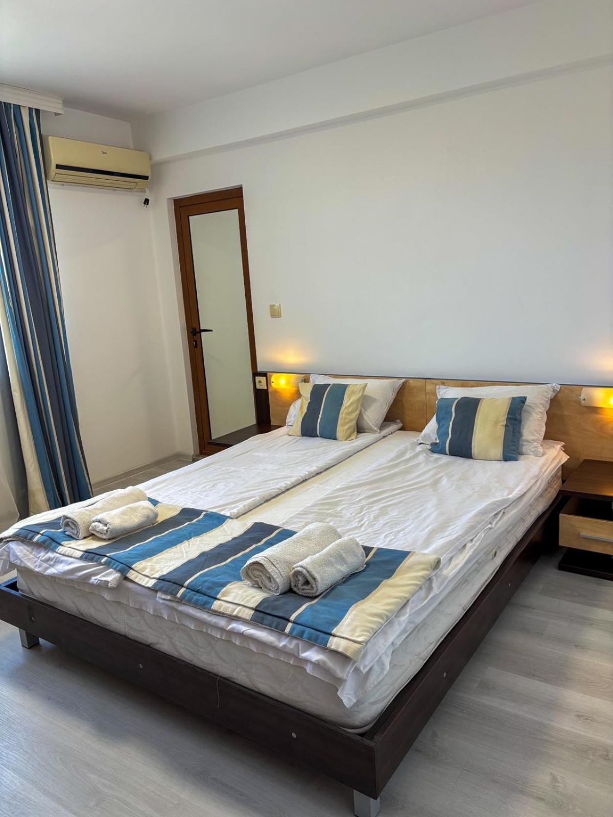 Marianas Guesthouse Obzor Esterno foto