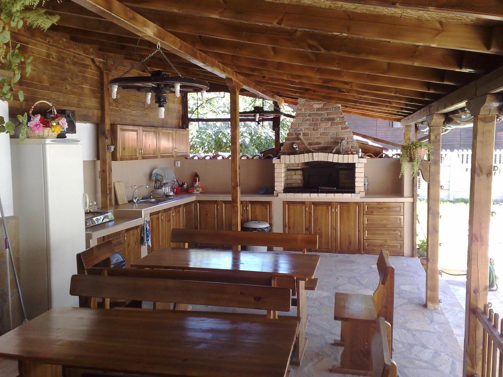 Marianas Guesthouse Obzor Camera foto